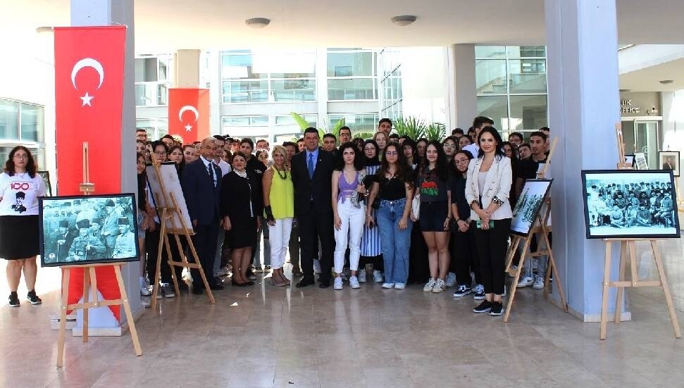 DAÜ ATAUM tarafından Atatürk fotoğrafları sergisi açıldı