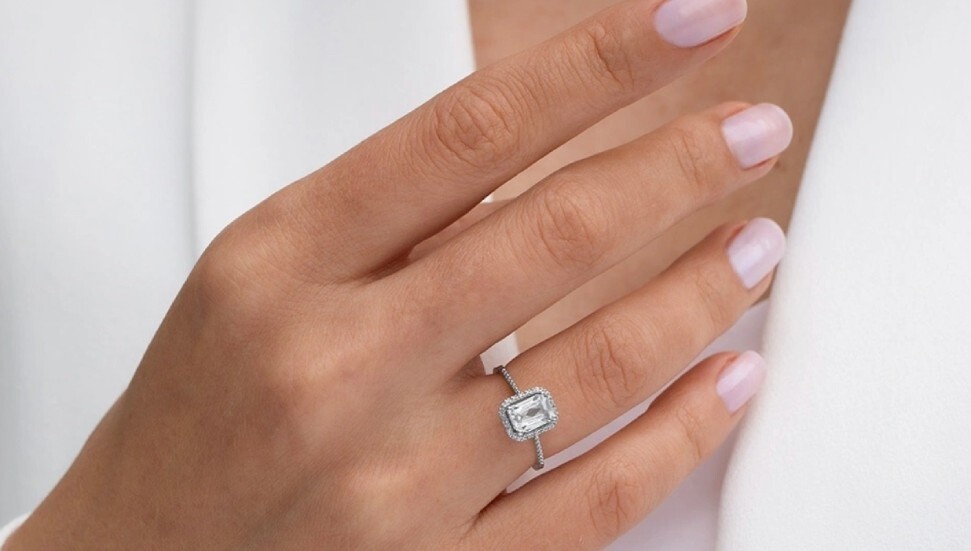 Sevginizi Blue Diamond pırlanta mücevher tasarımlarıyla ifade edin