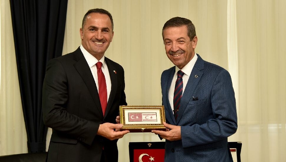 Tahsin Ertuğruloğlu, Okçular Vakfı Başkanı Yıldız’ı kabul etti