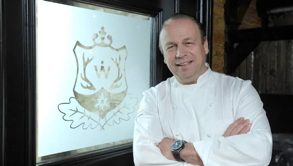Kıbrıs’a yerleşmek istiyordu: Michelin yıldızlı şef Wollenberg hayatını kaybetti