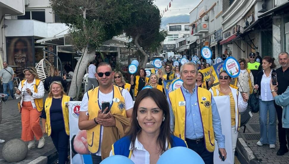 Girne’de diyabet hastalığına dikkat çekmek için farkındalık yürüyüşü ve şeker taraması etkinlikleri yapıldı