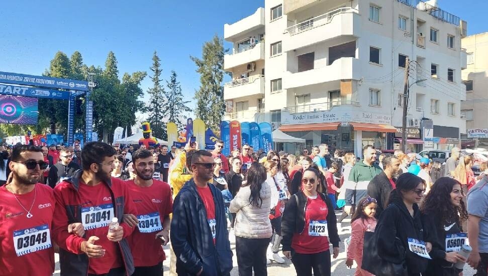 12’nci Ülker Lefkoşa Maratonu halk koşusu başladı