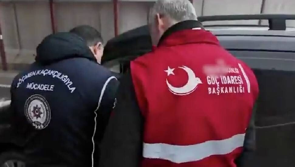 Türkiye'deki "Kalkan-35" operasyonunda 981 düzeniz göçmen yakalandı