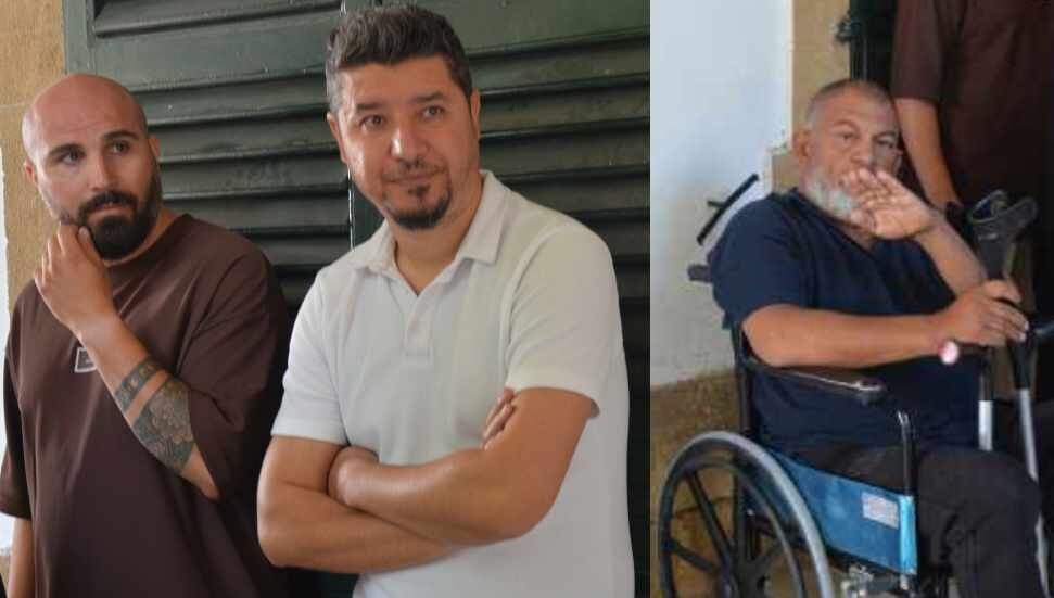 399 bin Doları farklı kişilerin hesaplarına aktararak aklamakla itham edildiler