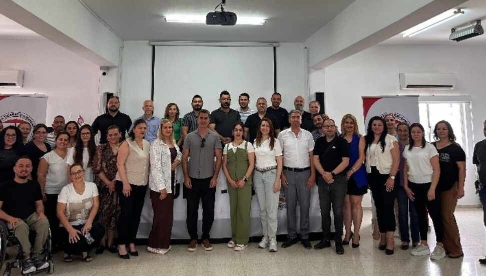 Büro-İş, Bilgi Edinme Hakkı Yasası konulu eğitim düzenledi