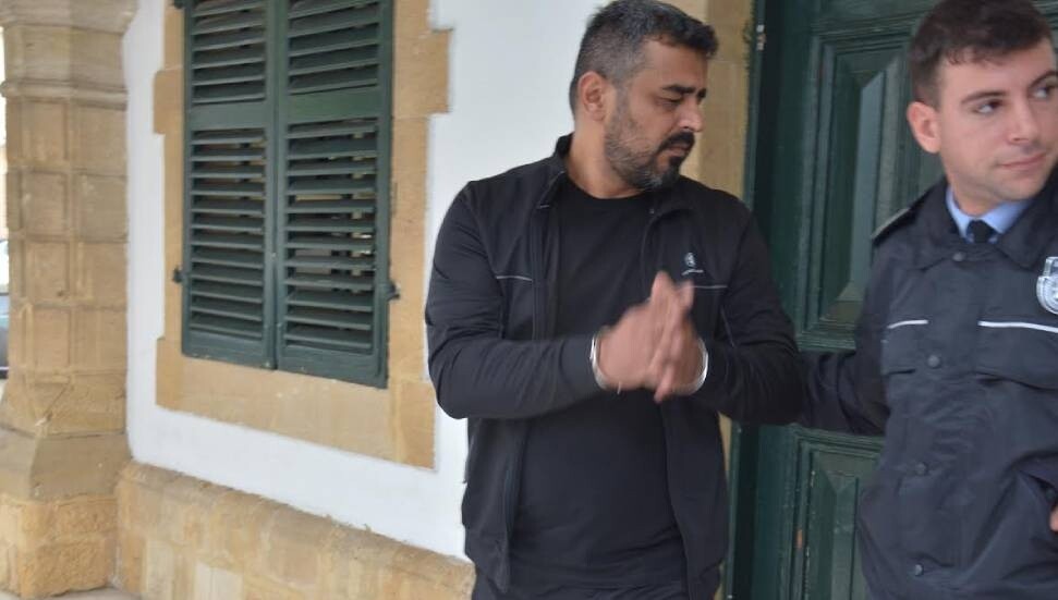Boş tabanca şarjörüyle yakalandı: Yanlışlıkla getirdiği tespit edildi
