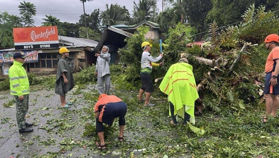 Filipinler'de Kalmaegi Tayfunu'nda ölenlerin sayısı 66'ya yükseldi