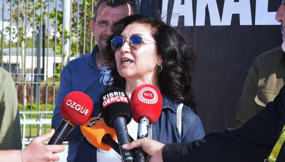 Selma Eylem İlahiyat Koleji yasa tasarısına tepki gösterdi: Boyun eğmeyeceğiz