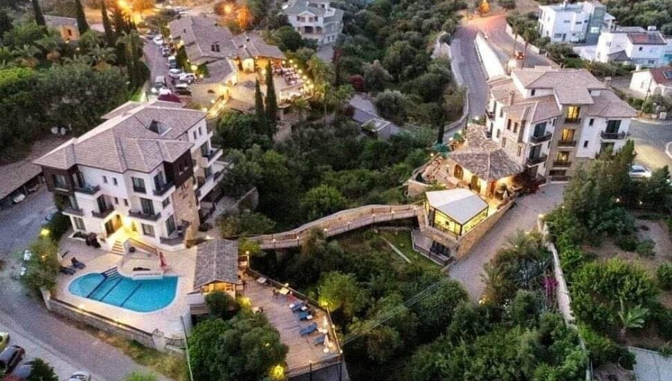 Tanınmış işletmeci Murat Girgen, otelini mağdurlara açtı