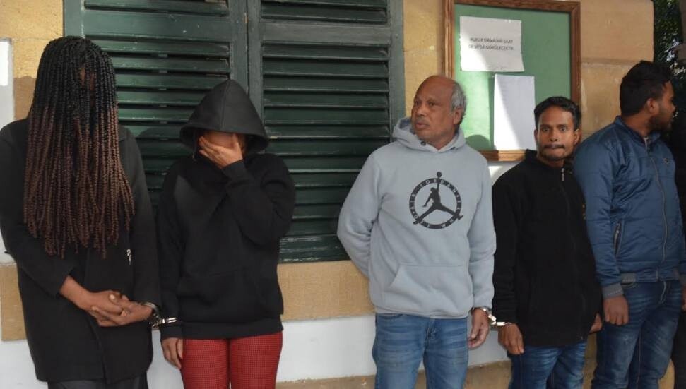 İkamet izinsiz 5 zanlı 8 gün daha tutuklu kalacak