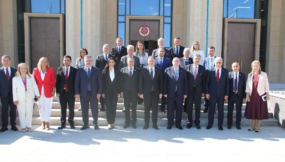 Serhat Akpınar'dan 'bir millet, üç devlet' mesajı: Birlikte hareket ettiğimizde bizi hiçbir güç engelleyemez