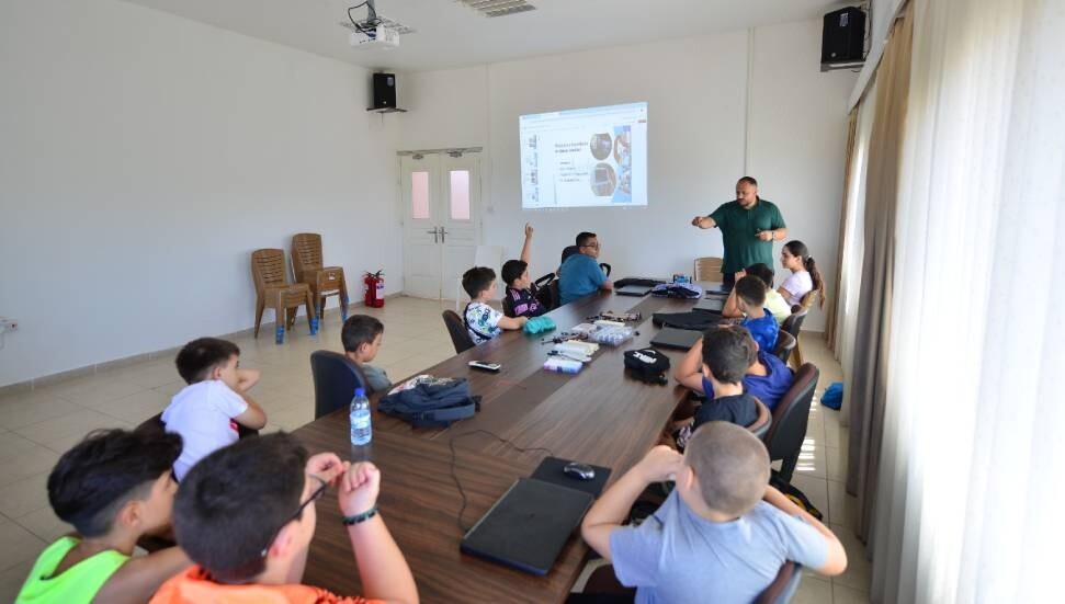 Lefke’de robotik kodlama eğitimi düzenlendi