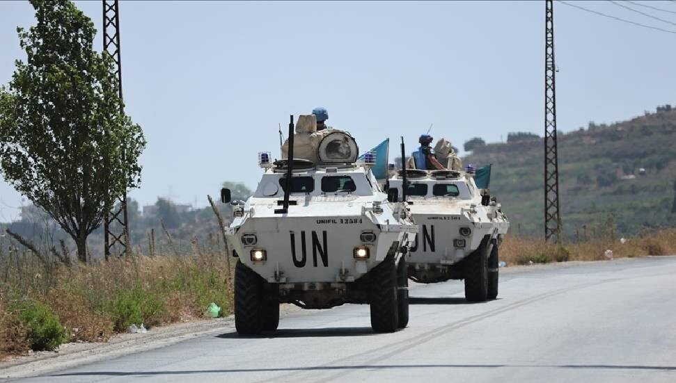 İsrail, Lübnan'ın güneyinde UNIFIL askerlerinin yakınına bomba attı