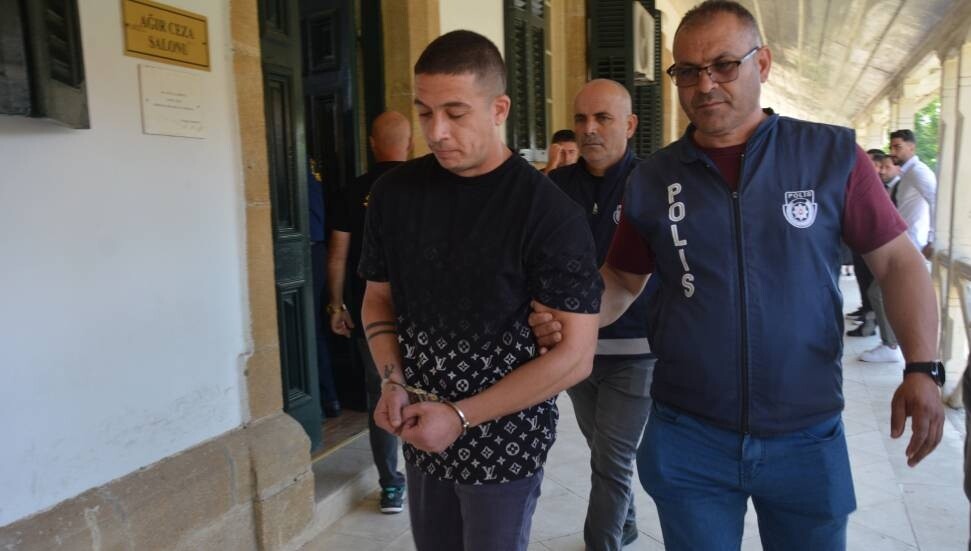 Kanunsuz tabanca ve mermi taşıyan sanık, 2 yıl hapis cezası aldı
