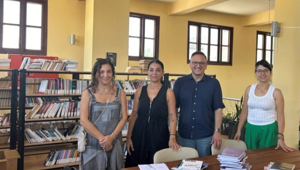 DAÜ'den Sonay Adem Kütüphanesi ve Mağusa Kent Müzesi Derneği’ne hediye