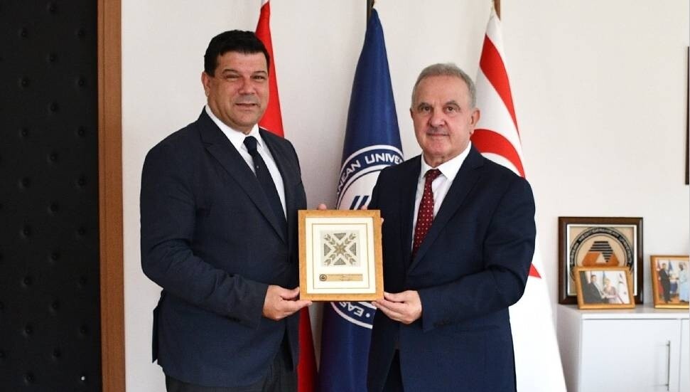 KOSTÜ Rektörü Elmas, DAÜ Rektörü Kılıç’ı ziyaret etti