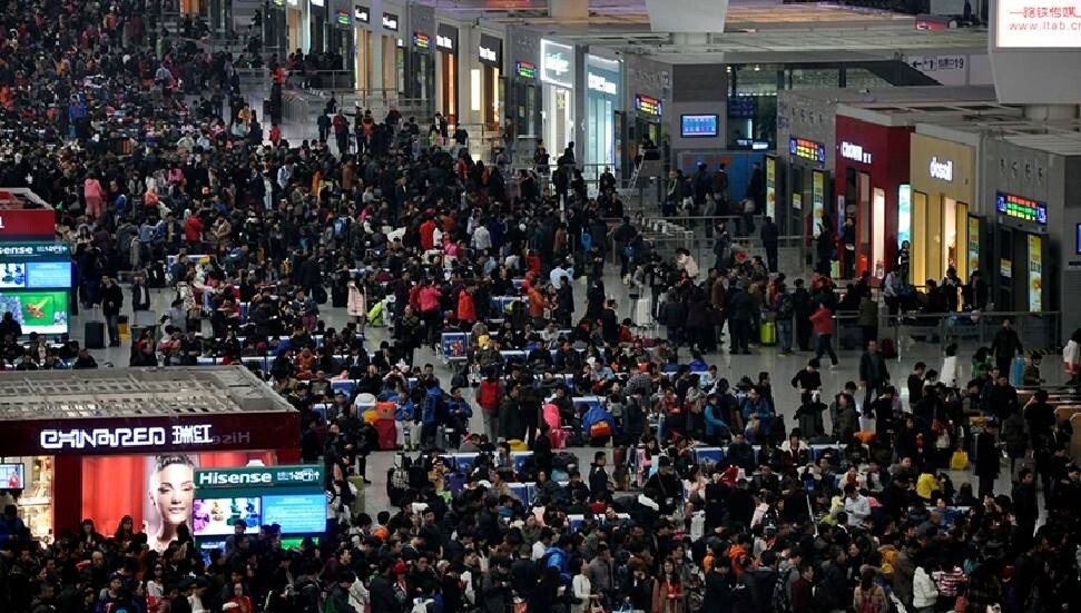 Çin'de Ulusal Gün tatilinde ülke içinde 2,43 milyar seyahat yapıldı