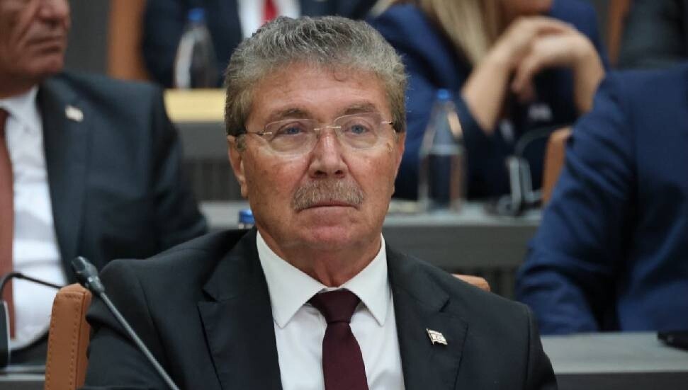 Başbakan Ünal Üstel: Meclisimizin bu tarihi ve özel gününü selamlıyorum