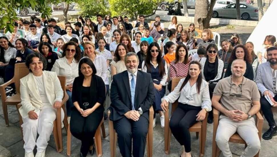 “Kıbrıs Öyküleri” Girne Halk Kütüphanesi’nde tanıtıldı