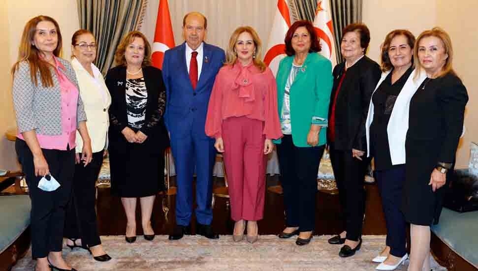 Cumhurbaşkanı Ersin Tatar, Kıbrıs Türk Kadınlar Birliği’ni kabul etti